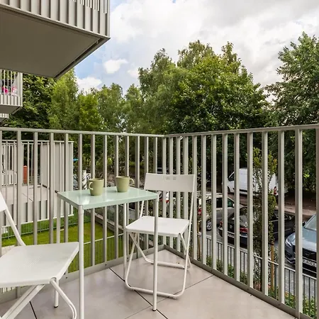 Port With Swimming Pool, Spa&gym By Renters *